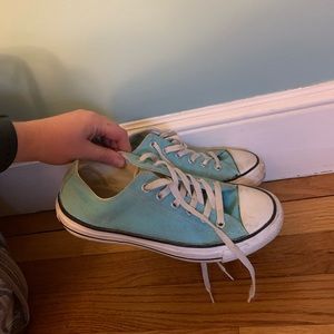 Converse Low Tops